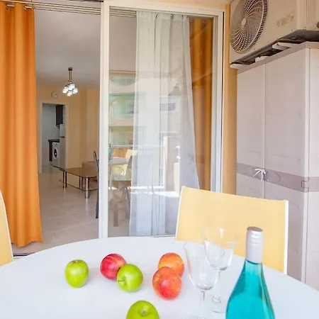Vainilla, Playa Y Piscina * Κάλπε